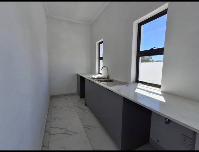 3 BEDROOM HOUSE FOR SALE IN SHELLEY POINT